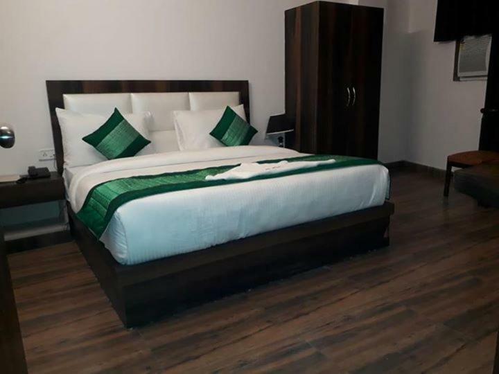 ניו דלהי Hotel Sanca International מראה חיצוני תמונה